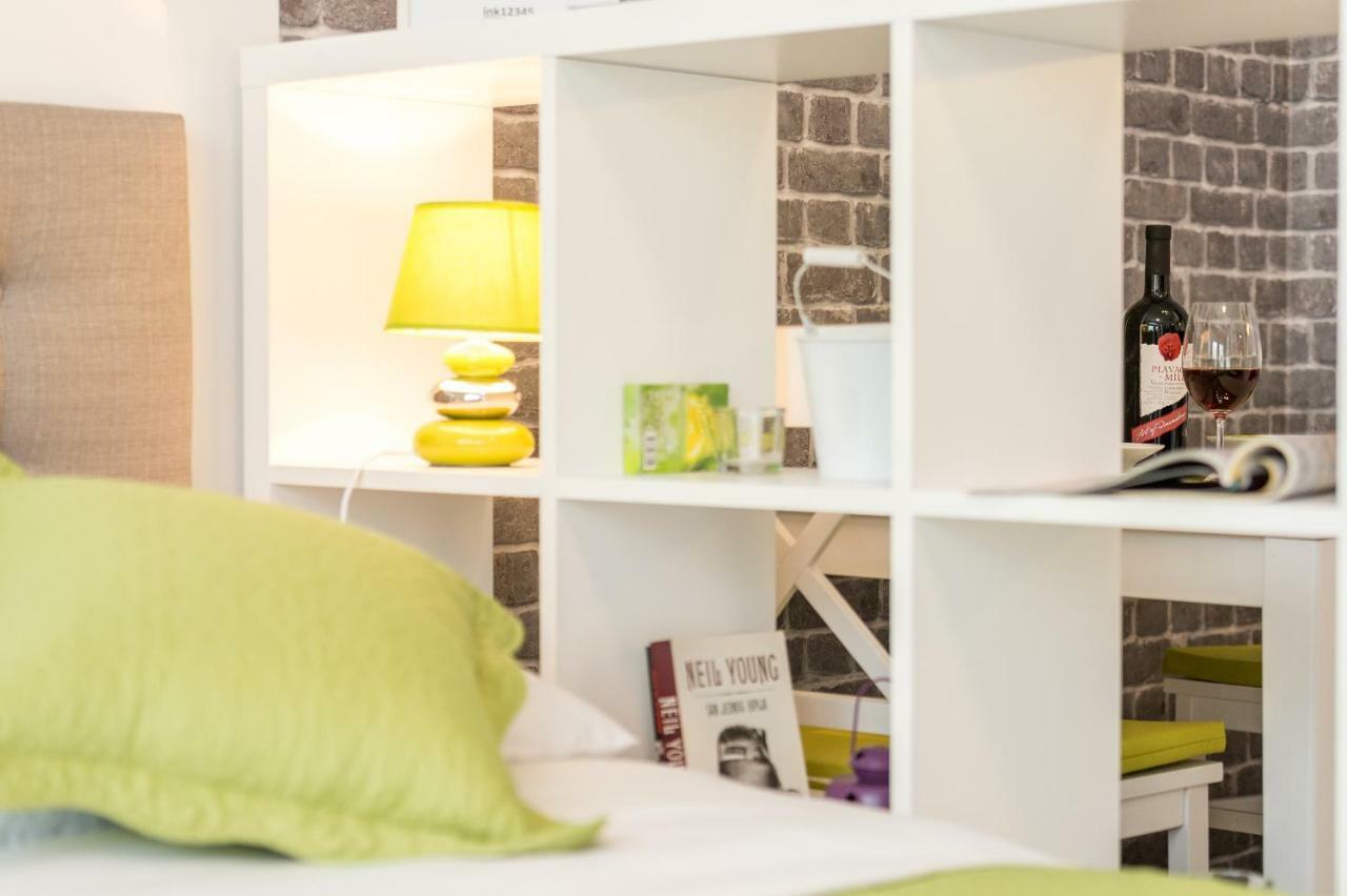 Ink Apartment Split Extérieur photo